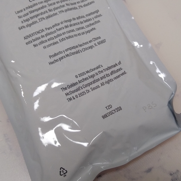 McDonald's Grinch Socks 98EDSCY3S8 - Picture 3 of 3